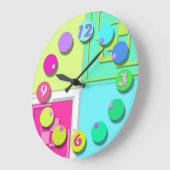 Helle, farbige Uhr (Winkel)