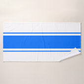 Helle, feine blaue Lenkerstreifen auf weiß Badehandtuch (Badehandtuch)