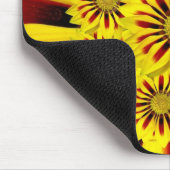 Helle gelbe Blumen Mousepad (Ecke)