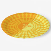 Helle, gelbe und orange Sonne mit Gesicht Pappteller (Schrägansicht)