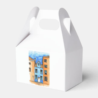 Helle italienische Straßen unter der mediterranen Geschenkschachtel