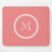 Helle korallenrote obere Grenze farbiges Monogramm Mousepad (Vorne)