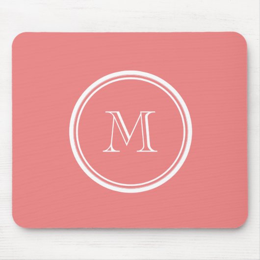 Helle korallenrote obere Grenze farbiges Monogramm Mousepad (Vorne)