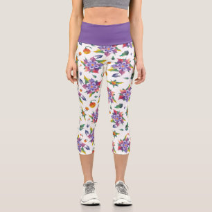 Helle lila stilisierte Akelei-Blumenmuster Capri Leggings