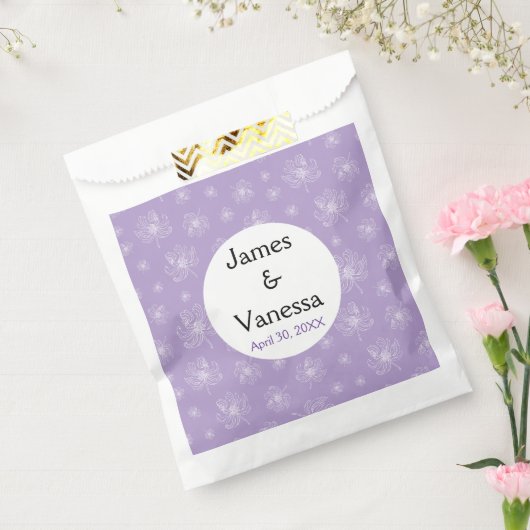 Helle lila und weiße Pfannkuchen. Geschenktütchen (Versiegelt)