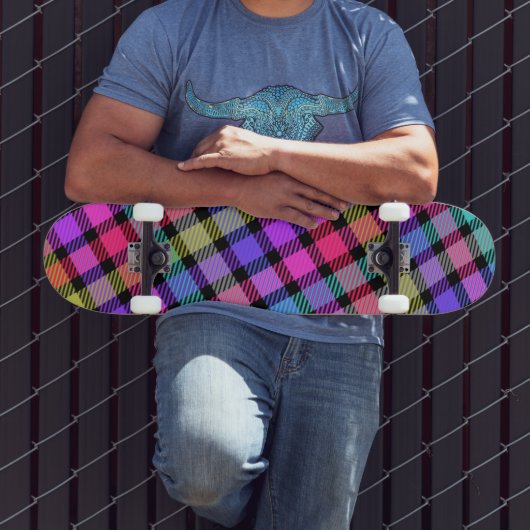 Helle Madras-Karu-Rainbow-Check Skateboard (Außenbereich 3)
