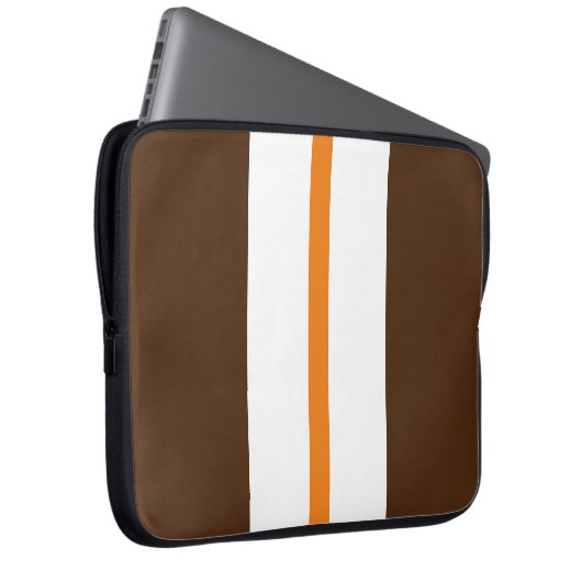 Helle, orange weiße Streifen auf Kakaobraun Laptopschutzhülle (Vorne Rechts)