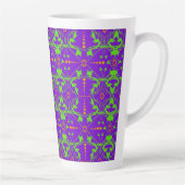 Helle orangefarbene und hellgrüne Ornamente auf Li Milchtasse (Rechts)