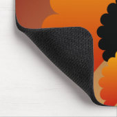 Helle Orangen- und Schwarze Blume Mousepad (Ecke)