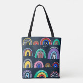 Helle Regenbogen auf dunklem Hintergrund. Niedlich Tasche (Rückseite)