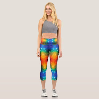 Helle Regenbogen-Kosmogalaxie Sterne LGBTQIA Pride Capri Leggings