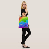 Helle Regenbogenfarben und goldene Imitat Glitzer Tasche (Am Model)