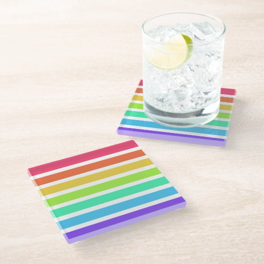 Helle Regenbogenstreifen Glasuntersetzer (Schrägansicht)