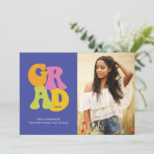 Helle Retro Design 2023 Foto Graduation Party Einladung (Stehend Vorderseite)