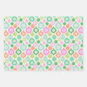 Helle Retro Weihnachtsschmuck & Karos Muster Geschenkpapier Set (Vorderseite)