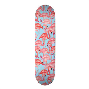 Helle rosa Flamingos auf Blau Skateboard