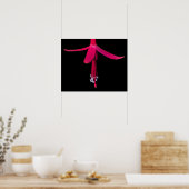 Helle rosa Fuchsienblüte auf Schwarz Poster (Küche)