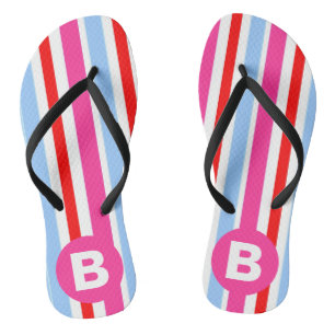 Helle rosa und blaue Candy-Streifen mit Monogramm Badesandalen