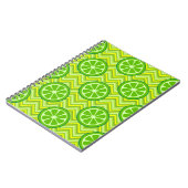 Helle Sommerzitronengrenzen auf Zickzack Gelbgelb Notizblock (Linke Seite)