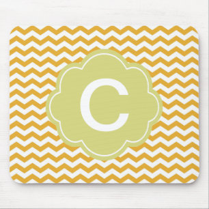 helle sonnengelbe Chevron-Zickzack-Streifen. Mousepad