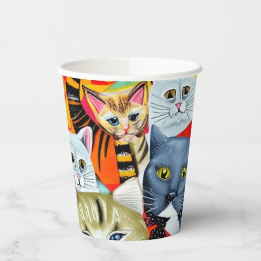 Helle und schöne Katzen Pappbecher (Links)