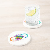 Helle Unendlichkeit mit Regenbogenschmetterling Getränkeuntersetzer (Seite)