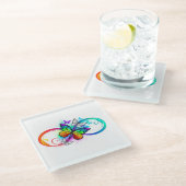 Helle Unendlichkeit mit Regenbogenschmetterling Glasuntersetzer (Schrägansicht)