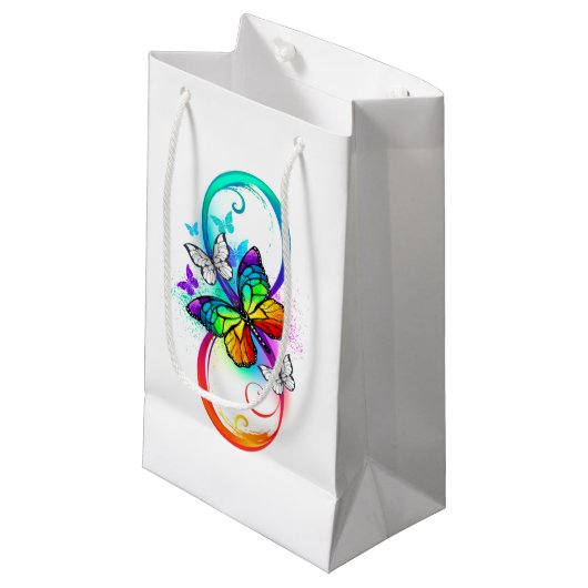 Helle Unendlichkeit mit Regenbogenschmetterling Kleine Geschenktüte (Vorderseite Schrägansicht)