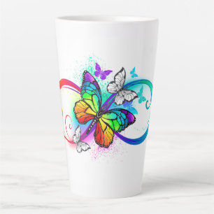 Helle Unendlichkeit mit Regenbogenschmetterling Milchtasse