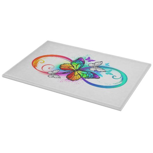 Helle Unendlichkeit mit Regenbogenschmetterling Schneidebrett (Ecke)