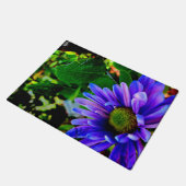 Helle violette Blume Fußmatte (Schrägansicht)
