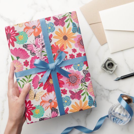 Helle Wildblumen-Hochzeitsdusche Geschenkpapier (Schenken)