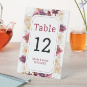 Hellebore Floral Burgundy Wedding Table Number Sockelschild (In Situ)