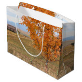 Heller Oktober  Große Geschenktüte (Rückseite Schrägansicht)