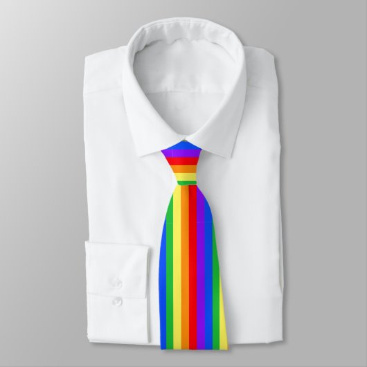 Heller Regenbogen Krawatte (Gebunden)
