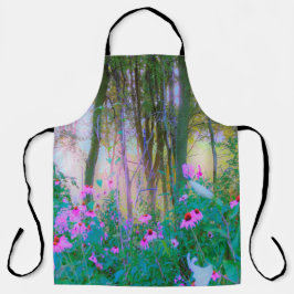 Heller Sonnenaufgang mit rosa Türmen in meinem Gar Schürze