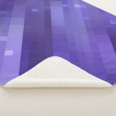 Helles abstraktes Mosaikviolett mit Glos Sherpadecke (3/4)