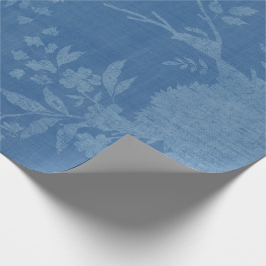 Helles Blau auf blauem Blumenmuster Geschenkpapier (Ecke)