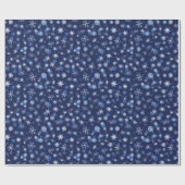 Helles Blau und Winter Weiße Schneeflocken Muster Geschenkpapier (Flach)