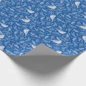 Helles Blau und Winter Weiße Vögel Blumenmuster Geschenkpapier (Ecke)
