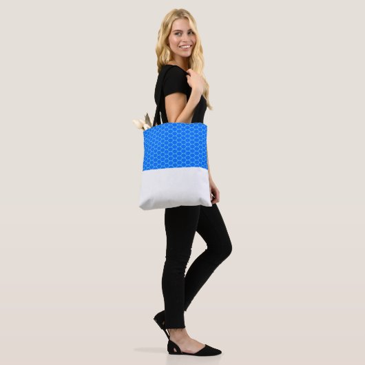 Helles blaues Honeycomb Muster Weißer Farbblock Tasche (Am Model)