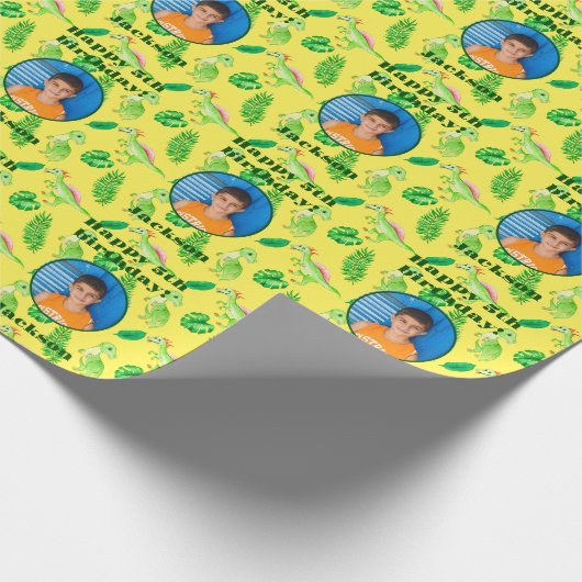 Helles, farbiges Foto Text Dinosaurier Muster Geschenkpapier (Ecke)