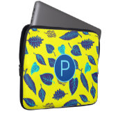 Helles Gelbes Tropisches Blattmuster Monogramm Laptopschutzhülle (Vorne Rechts)