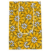 Helles gelbes überlappendes Blumenmuster Mittlere Geschenktüte (Rückseite)