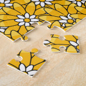 Helles gelbes überlappendes Blumenmuster Puzzle (Seite)