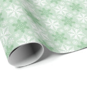 Helles Green und Winter White Snowflake Muster Geschenkpapier (Rolleneckpunkt)