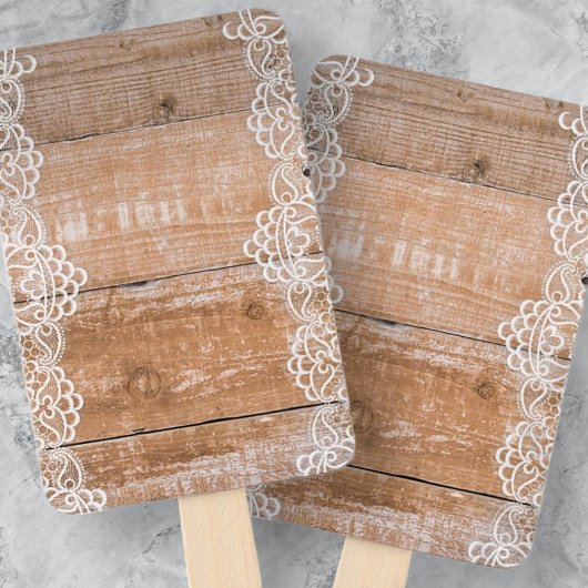 Helles Holzpaneel mit weißer Leiste Fächer