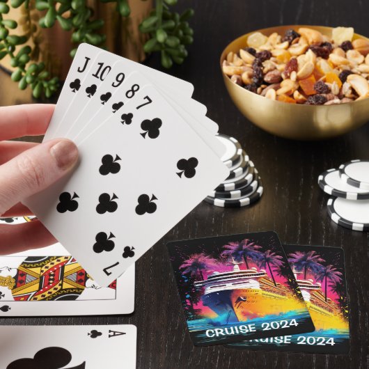 Helles Kreuzschiff mit Palmen, die Karten spielen Spielkarten (In Situ)