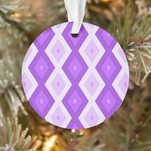 Helles lila Diamantmuster Ornament (Baum)