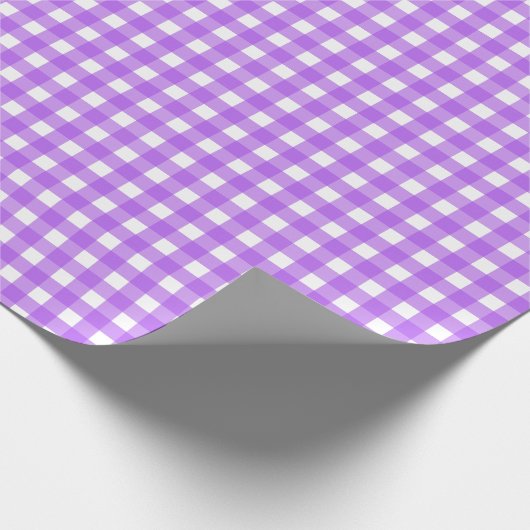 Helles lila Gingham Geschenkpapier (Ecke)